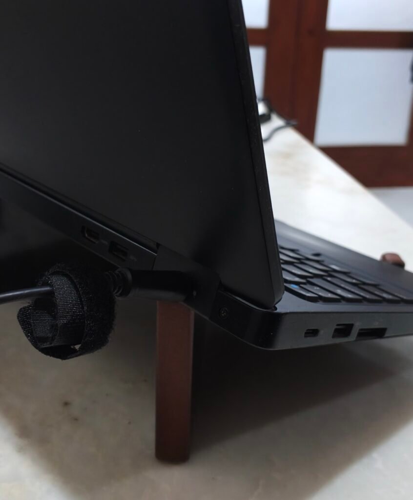Touch Laptop Dell Latitude 5580, Core i5 6th Gen HQ processor, 8/256GB - for sale in Park View City, Islamabad - photo 2
