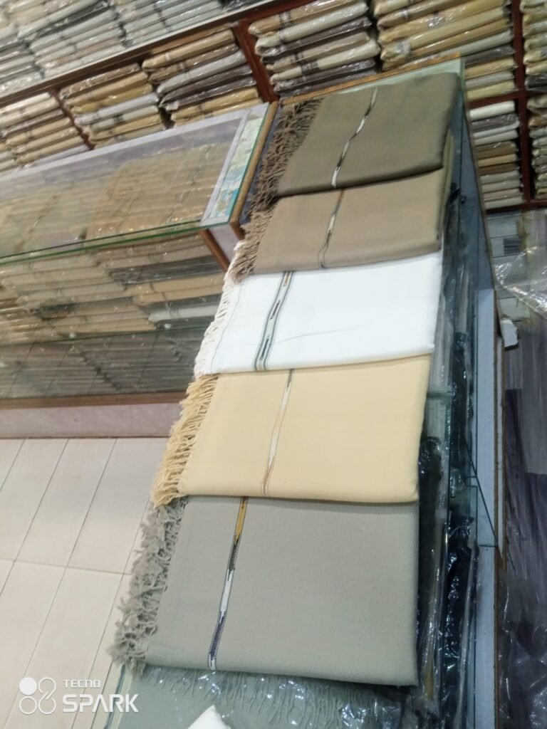 🧣✨ SWAT GENUINE SHAWLS ✨🧣 💎 سوات کی خوبصورت شالیں، اب آپ کے گھر تک! 🌟 - photo 2