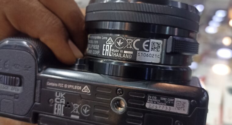 Sony ZV-E10 with Original Kit Lens | 5K Shutter Count | Complete Accessorie