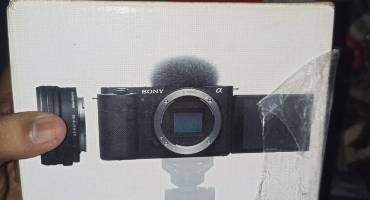 Sony ZV-E10 with Original Kit Lens | 5K Shutter Count | Complete Accessorie