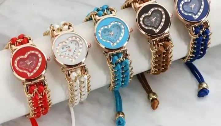 Heart Shaped Stylish Women’s Bracelet Watch