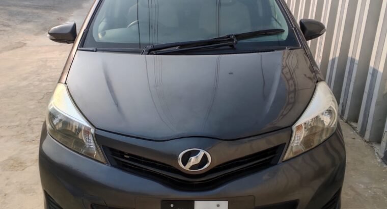 vitz 2012