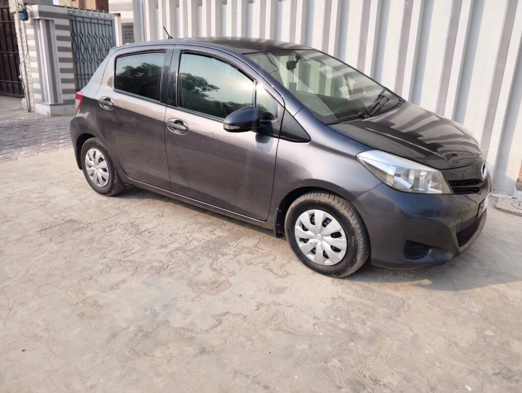 vitz 2012 - photo 2