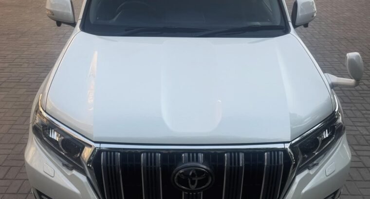 TOYOTA LAND CRUISER PRADO TXL