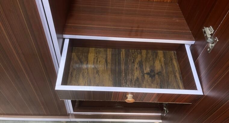 🔥 Jumbo 3 Door Laal Dhari Color Almari | 6×6 Feet