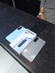 Samsung’s Galaxy A17 box pack non active 6/128 8/256 check description