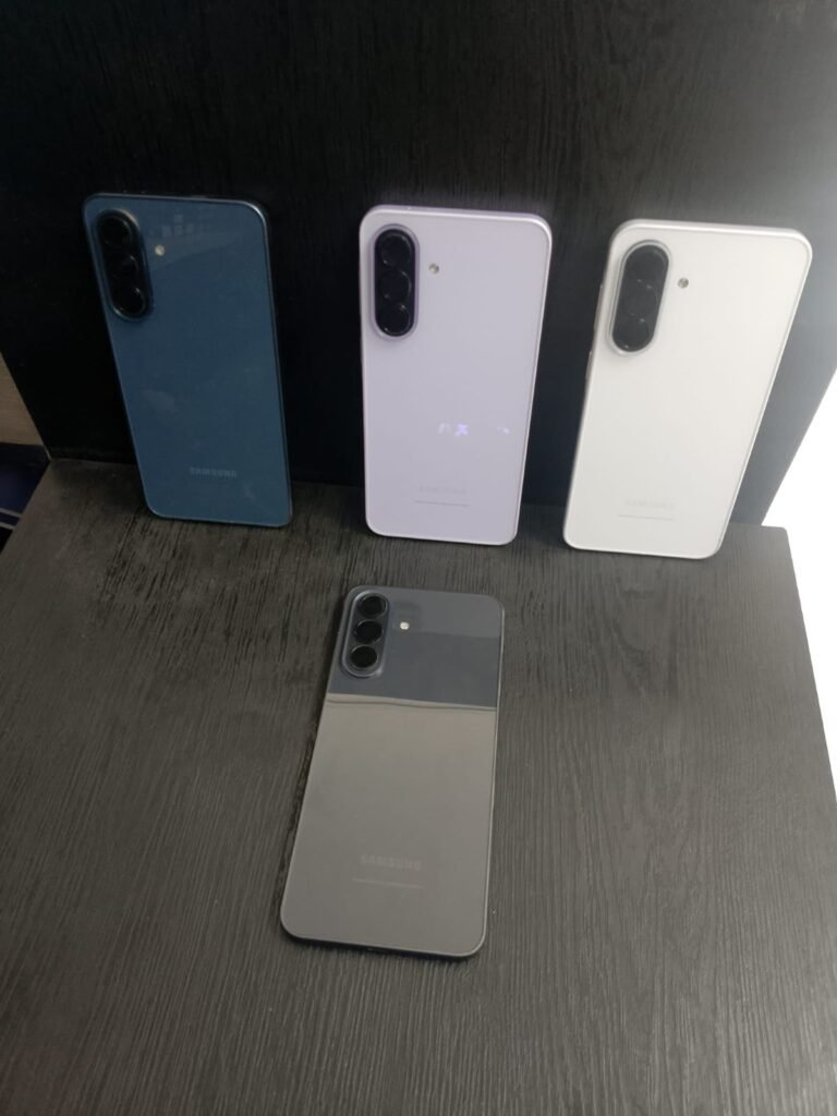 Samsung’s Galaxy A27 5G box pack non active - photo 3