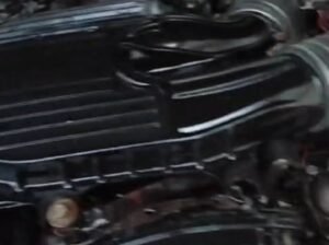 Toyota hilux model 2000 color whit kpk nmbr doable Saman ka sath door