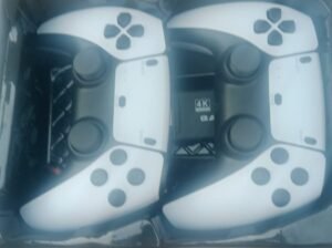 2.4G game controller 2 piece for sale with 4k ultra game stick