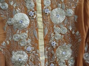 gotta work frock with good condition, can b used with two style