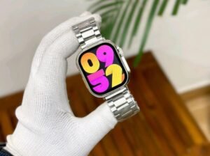 Ultra Smart Watch with 7 Straps + Wireless Charger | New Set
