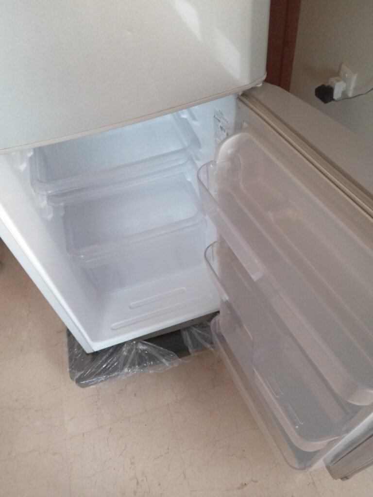 Mitsubishi bedroom fridge - Fridge & Freezers for sale in PECHS, Karachi