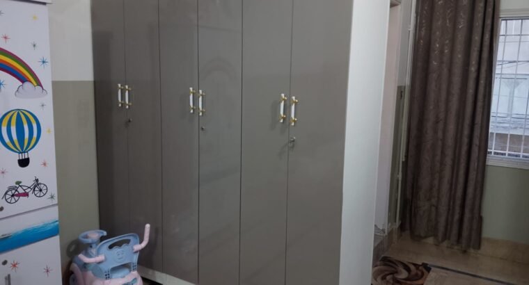 High -Gloss 5 piece complete bedroom set
