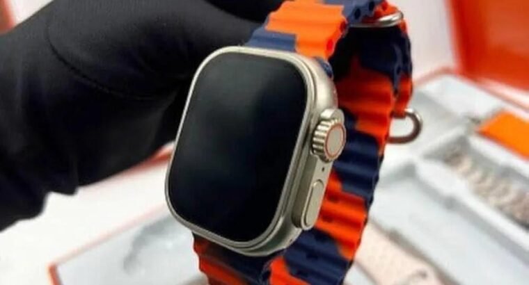 SMARTWATCH WITH 6 INTERCHANGEABLE STRAPS