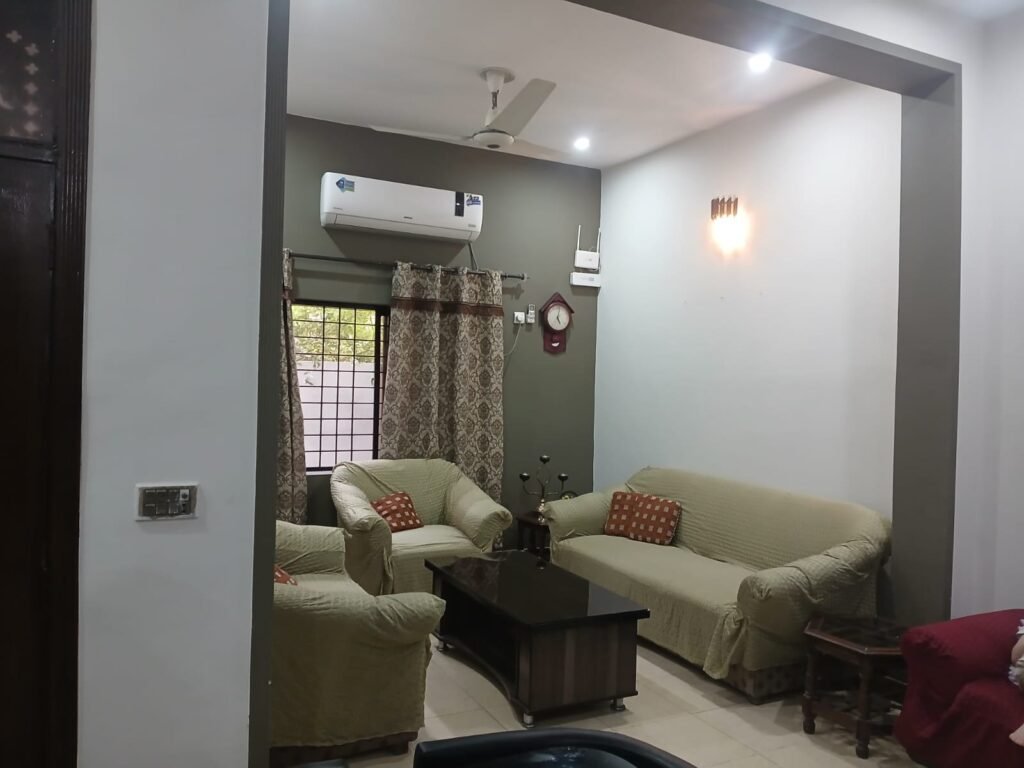 10 Marla ground floor use House - photo 2