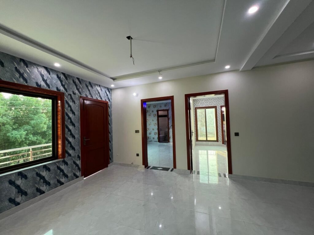 5.25 marla house for sale - Townhouses in Lahore - photo 5