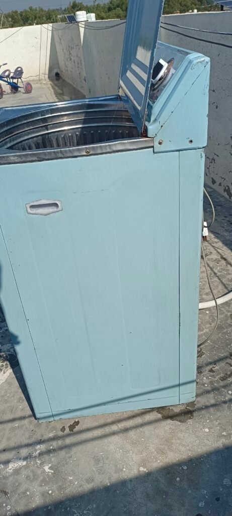 single tub steel body washing machine copper motor in good condition - Washing Machines & Dryers for sale - photo 2