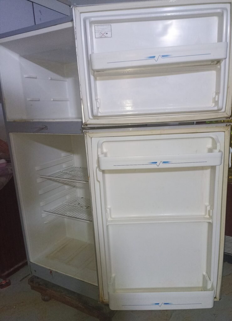 Haier HRF-270 Double Door Refrigerator – 329 Litres – Non-Inverter - photo 3