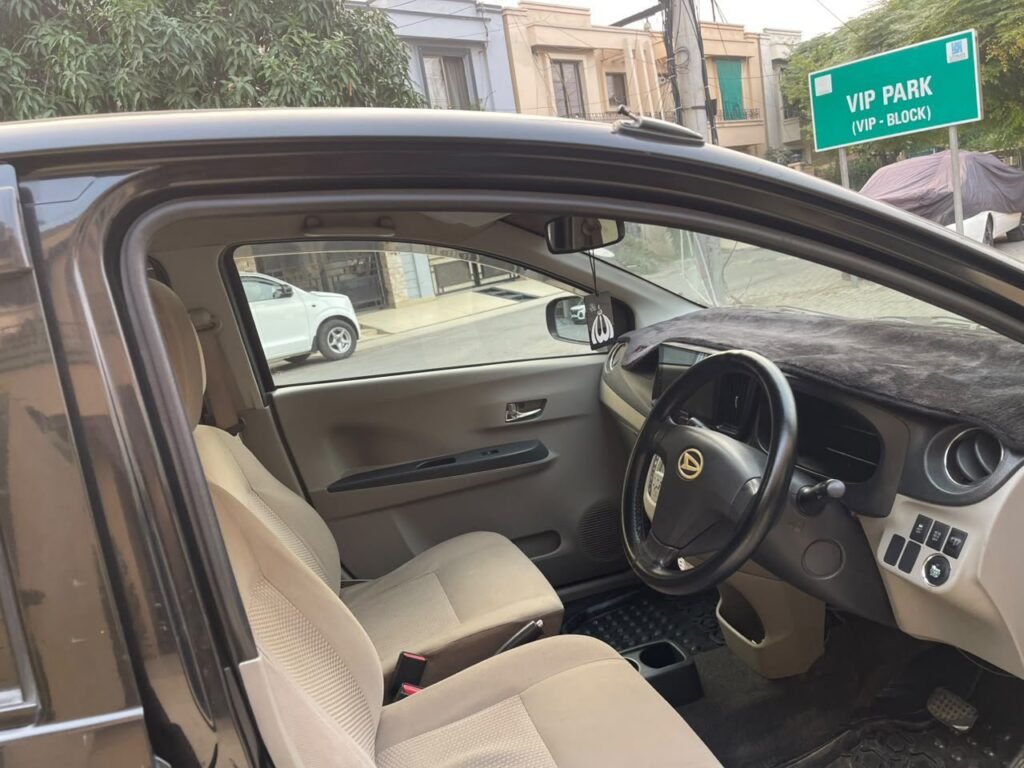 Daihatsu Mira 11/14 - for sale in Central Park Housing Scheme, Lahore - photo 2