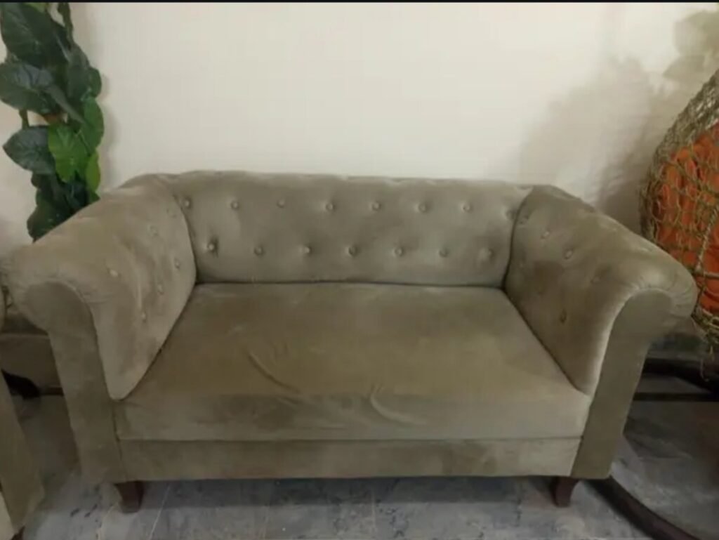 7 seater velvet sofa - photo 2