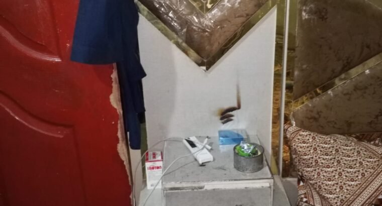 4 PC sele urgent h address korngi t industirl are karchi darlum k pas