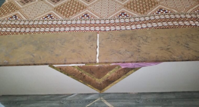 4 PC sele urgent h address korngi t industirl are karchi darlum k pas