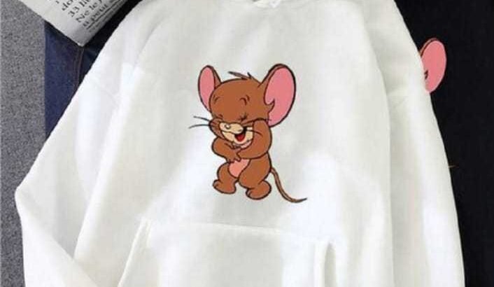 women winter wearing hoddie