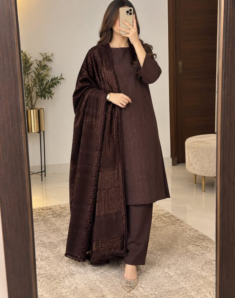 Luxury Winter volume Chamki zari dhanak - Clothes for sale in Bahawalpur - photo 5