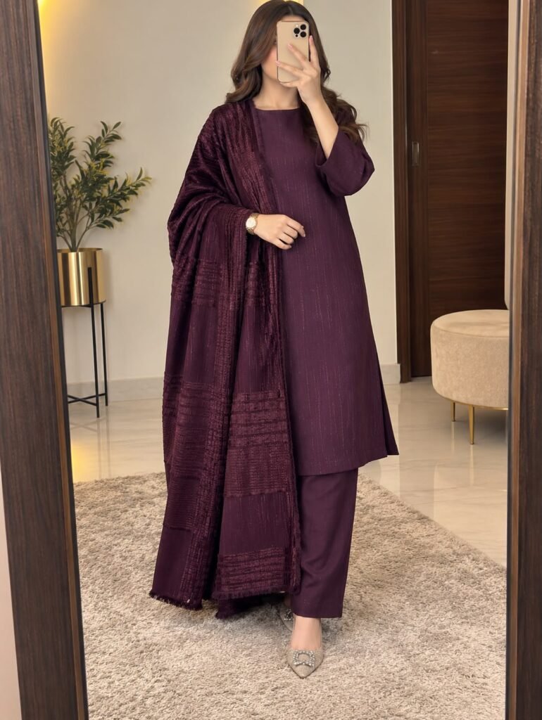 Luxury Winter volume Chamki zari dhanak - Clothes for sale in Bahawalpur - photo 2