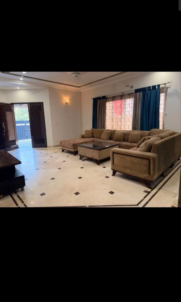 10 Marla fully furnished house for Sale in Dha Lahore - photo 7