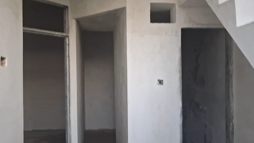 2 Marla Grey Structure For Sale 35 Lakh Demand - photo 3