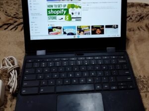 Lenovo Chromebook 300e 4/32 GB Good conditionFull routatble For Tikto