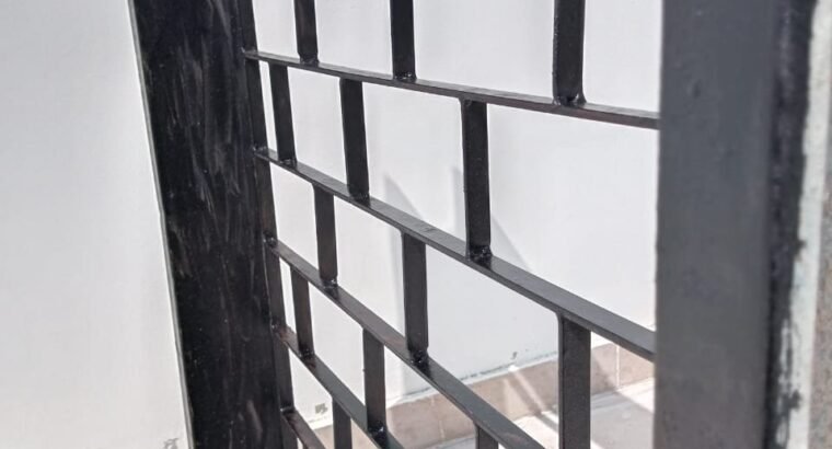 Steel Choukat Window Grill – Excellent Condition
