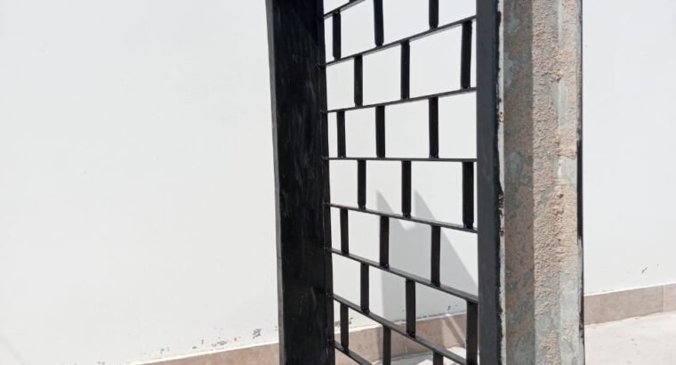 Steel Choukat Window Grill – Excellent Condition