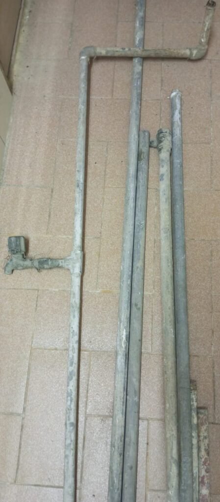 Clean & Rust-Free GI Pipes (1″ & 3/4″ Diameters) - photo 7