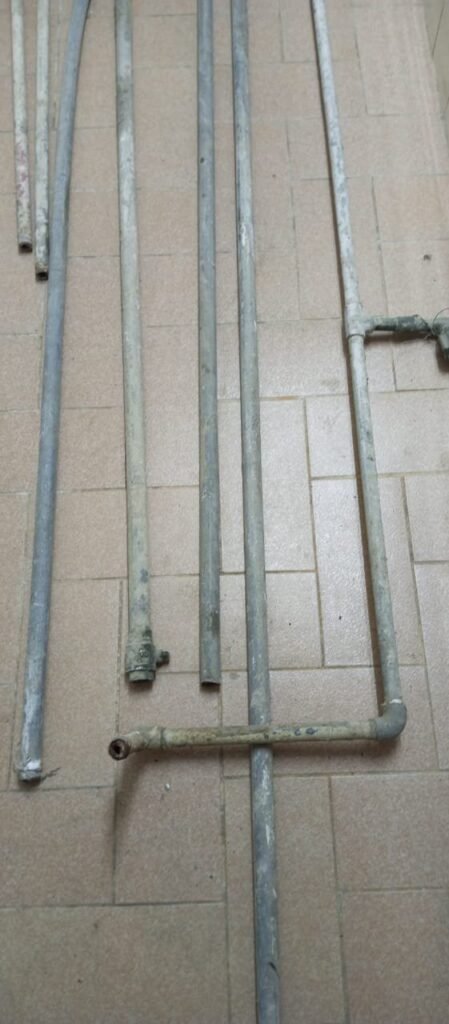 Clean & Rust-Free GI Pipes (1″ & 3/4″ Diameters) - photo 4