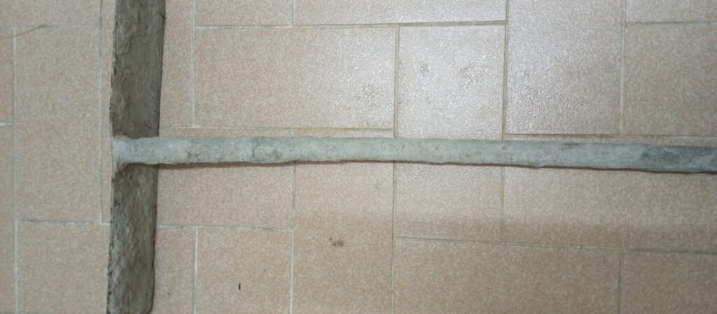 Heavy-Duty Iron Concrete Self-Leveling Tool – For Sale - photo 4
