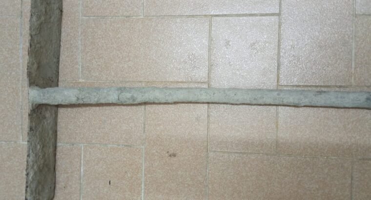 Heavy-Duty Iron Concrete Self-Leveling Tool – For Sale